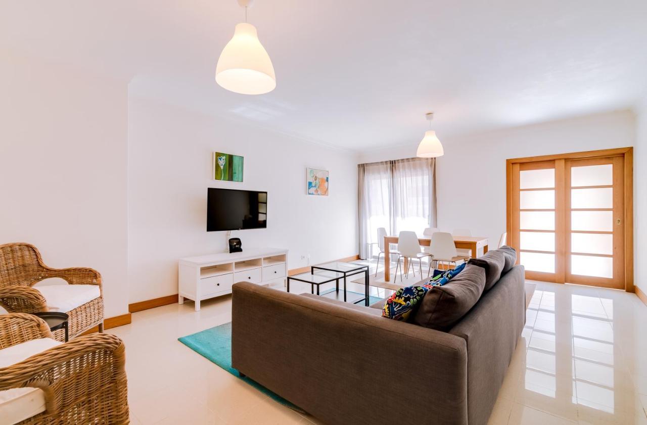 Al- Apartamentos Novos Vista Mar Quarteira Bagian luar foto
