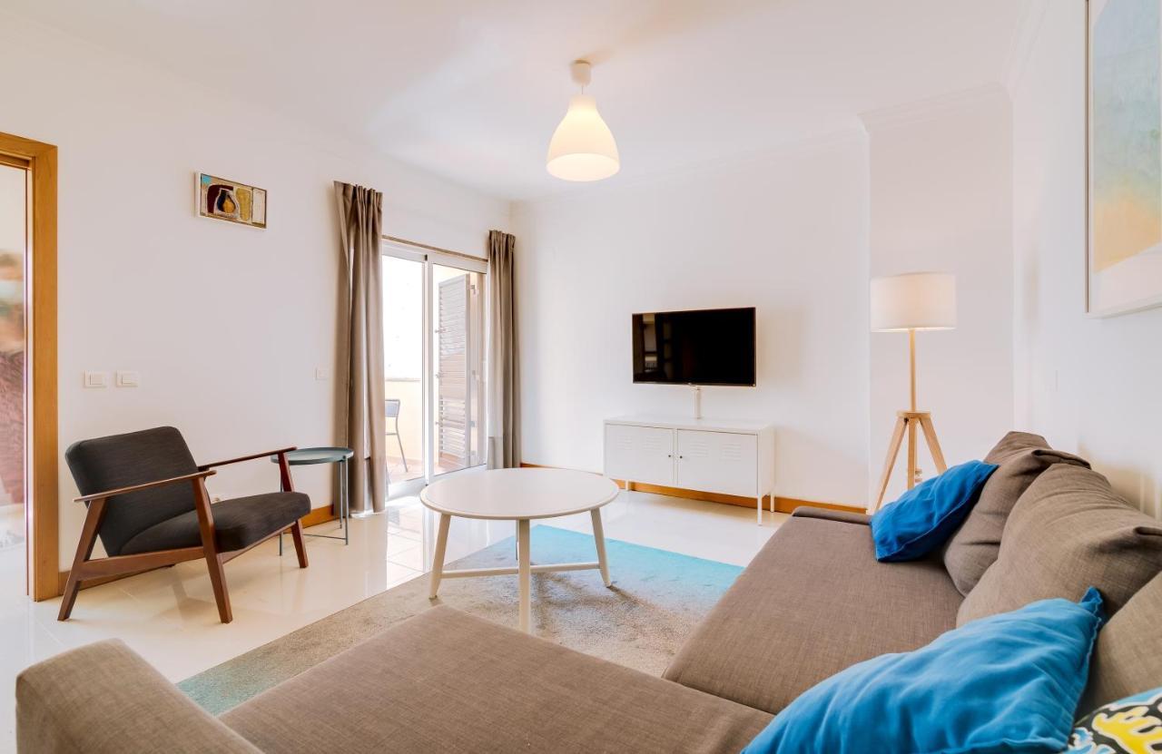 Al- Apartamentos Novos Vista Mar Quarteira Bagian luar foto